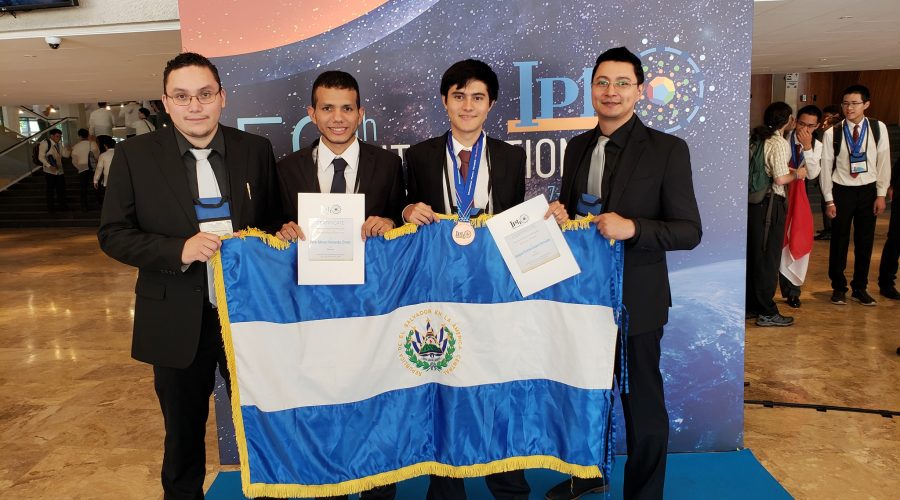 Medalla de Bronce y mención de honor en la IPhO 2019